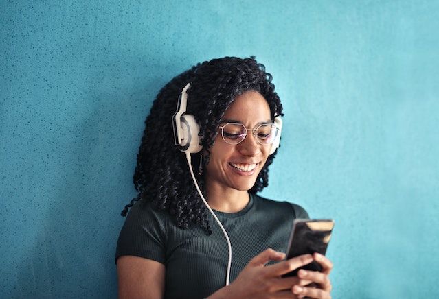 5 Major reasons why music streaming services are becoming popular