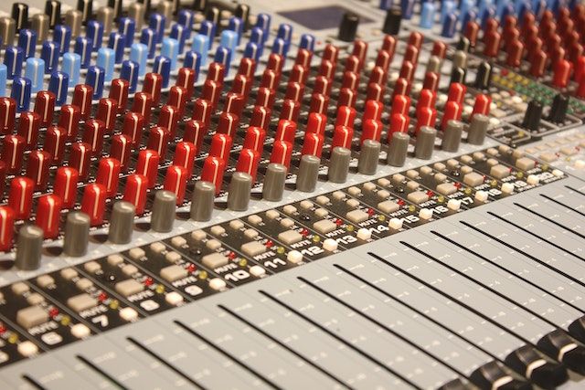 Mastering and audio mixing